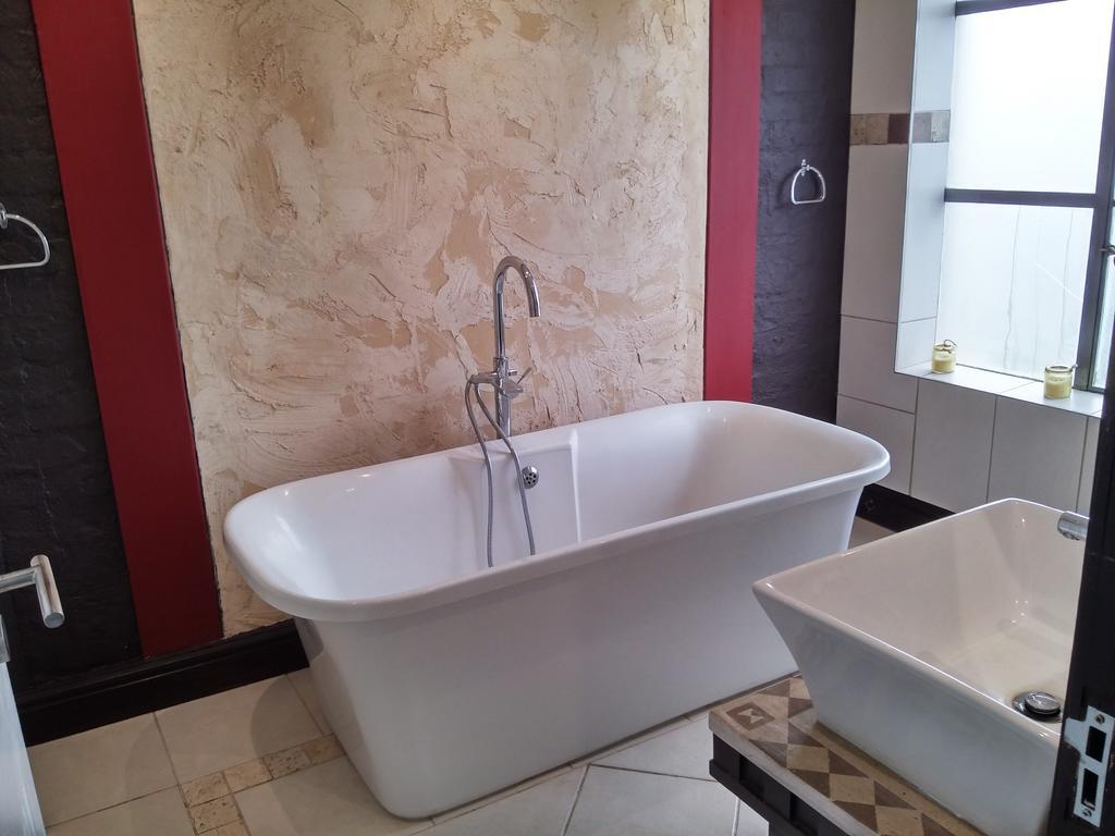 African Adventures Accommodation Durbanville Dış mekan fotoğraf